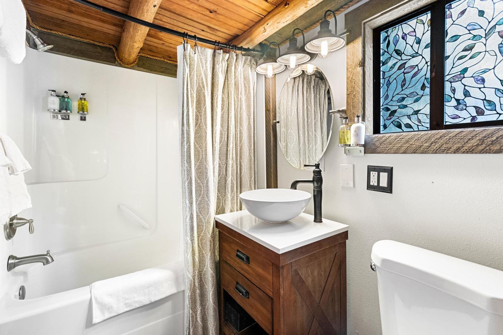 Loge Alta Crystal Hotel Enumclaw Exterior photo