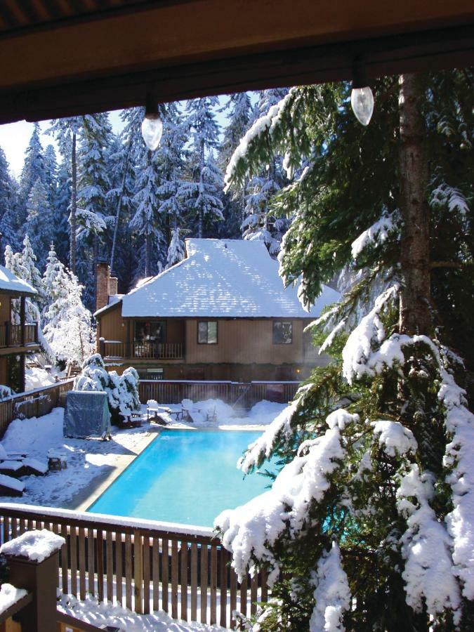 Loge Alta Crystal Hotel Enumclaw Exterior photo